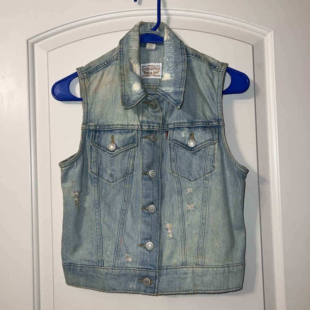 Levi's Womens Size S Relaxed Fit Light Wash Distressed Denim Trucker Vest